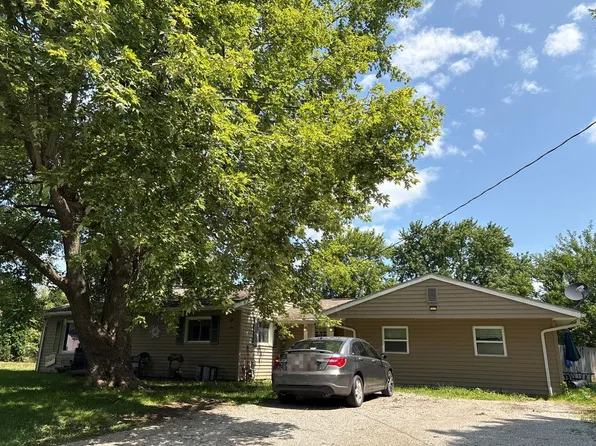 10760 3rd St, Mount Sterling, OH 43143