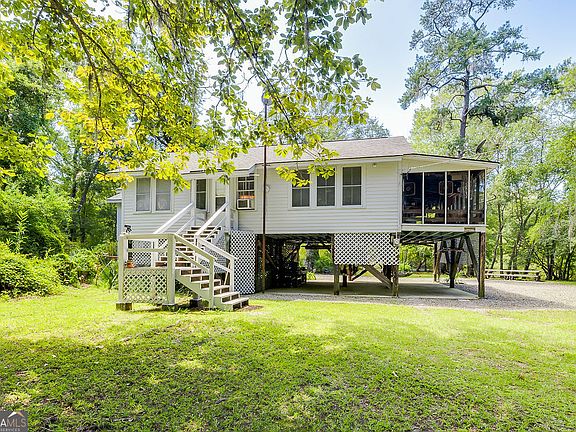 3rd image of 444 Harvey Rd