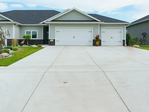 6723 Windsong Ct, Sioux City, IA 51106