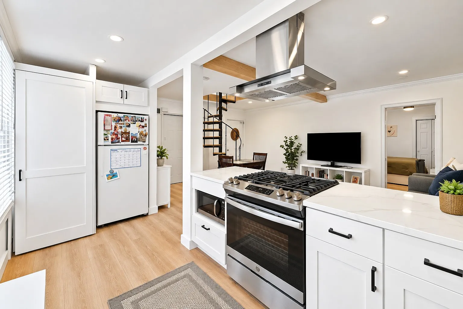 1 bed, 925 sqft, $2,650 — Photo 4