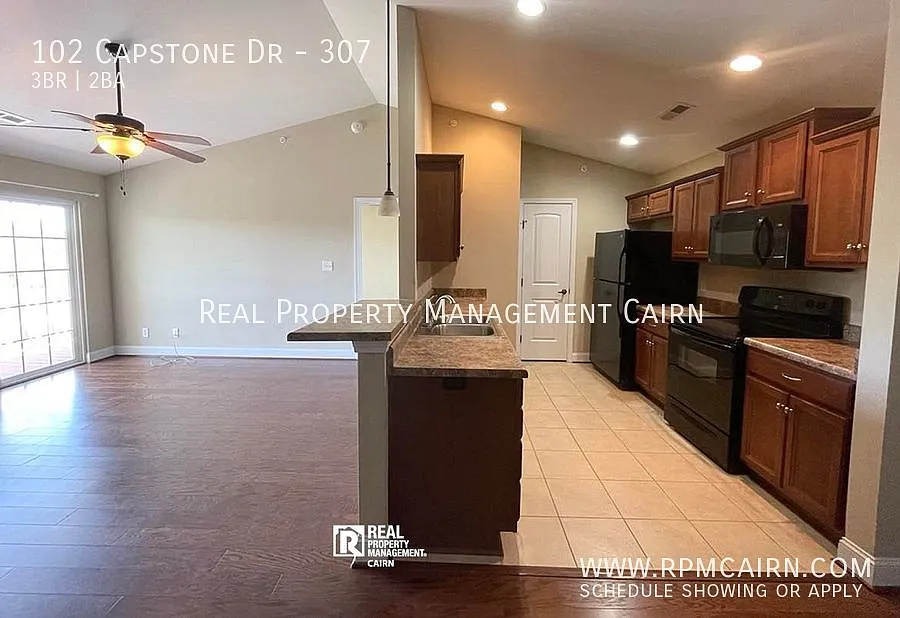 3 Bedroom 2 Bathroom Cornerstone Apartment — Photo 3