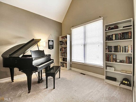 4th image of 9807 Forest Hill Dr #120