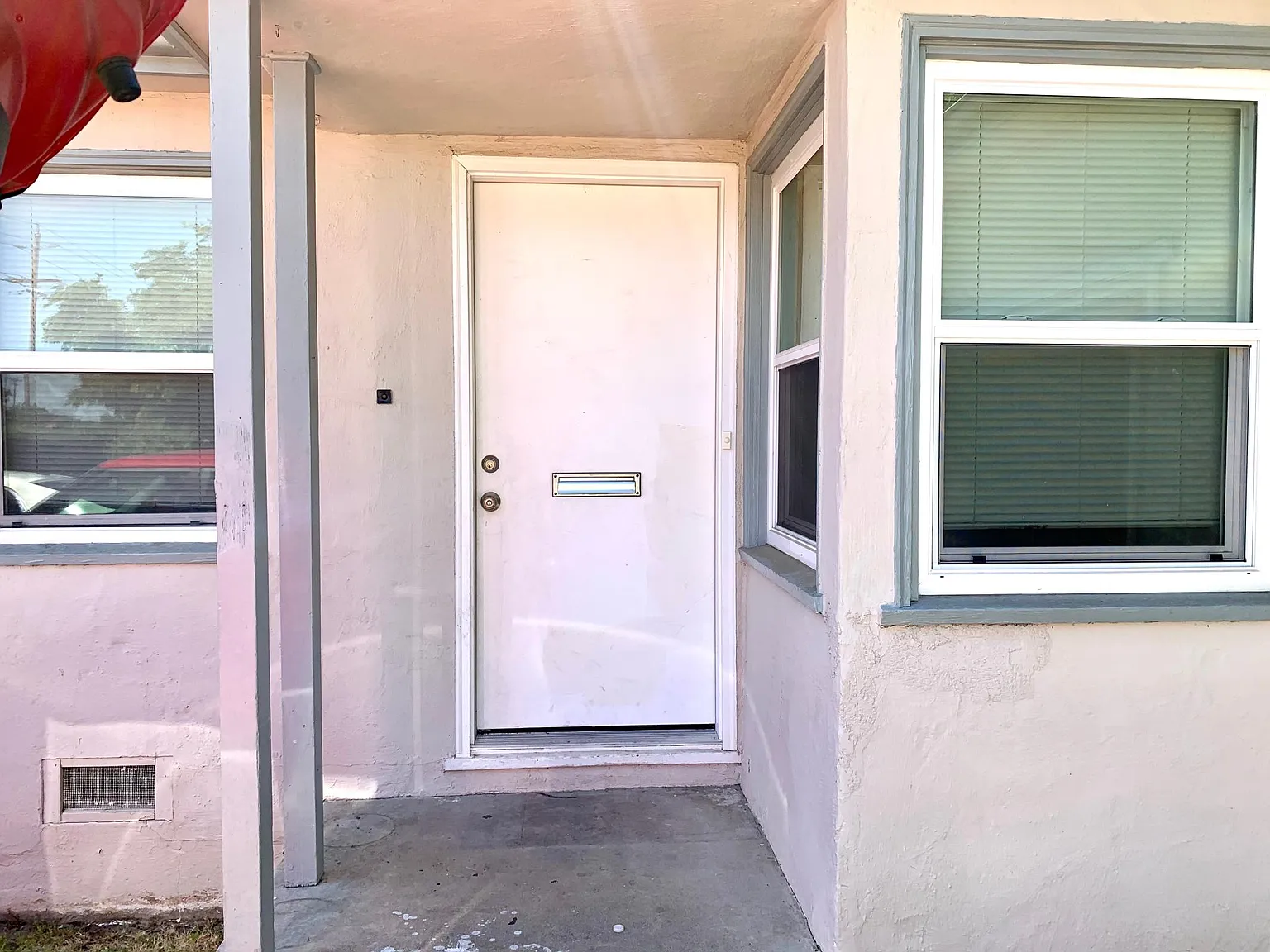 2013 Fruitridge Rd — Photo 2