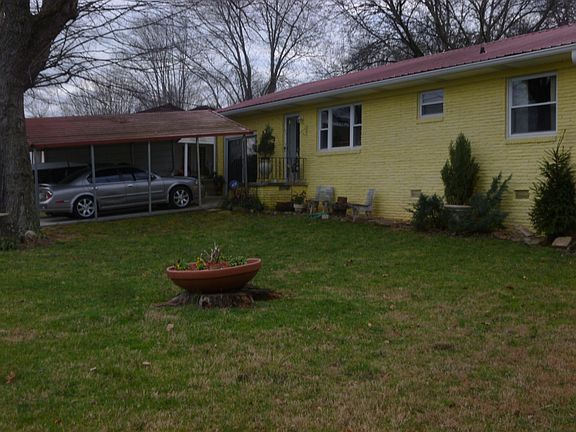 2nd image of 1905 NW Radiance Dr