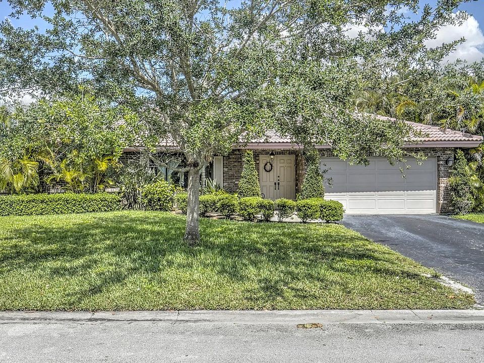 1st image of 1677 NW 111th Way