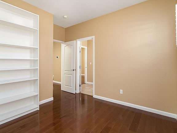 2nd image of 1824 Bright Willow Cir