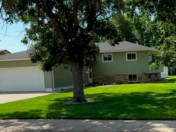 1630 Van Fleet Ln, Great Bend, KS 67530