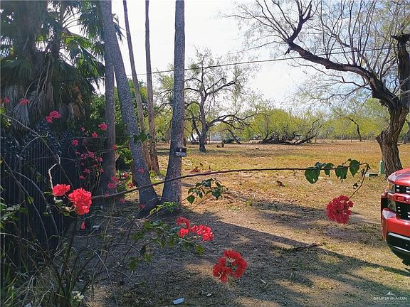 4th image of 972 S Kika De La Garza Blvd