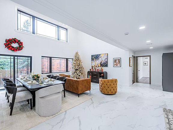4th image of 16515 Cross Island Parkway