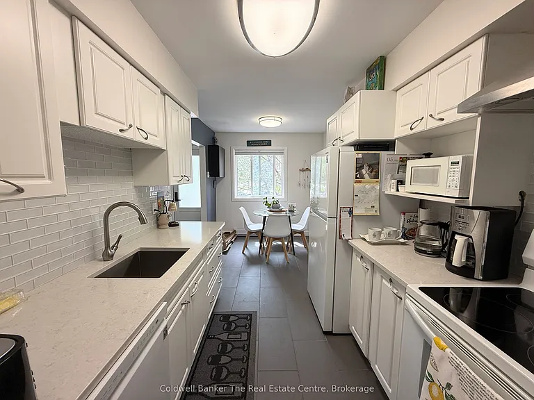 142 Ecclestone Dr #15 — Photo 5