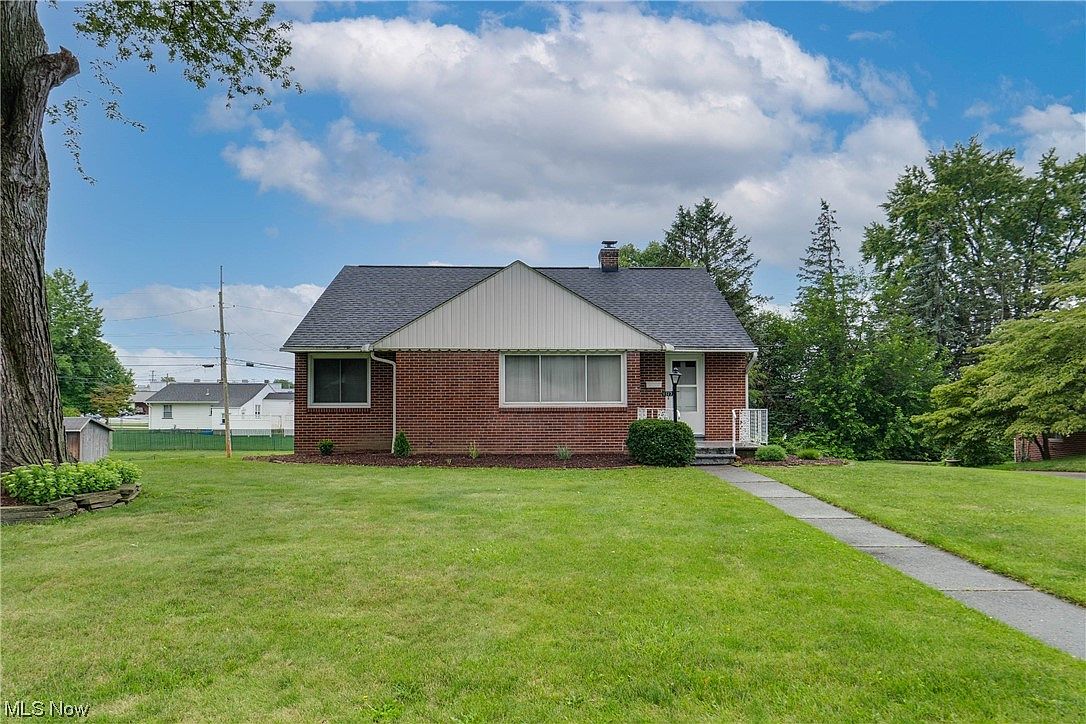 1512 Dexter Rd NE, Massillon, OH 44646 | Zillow