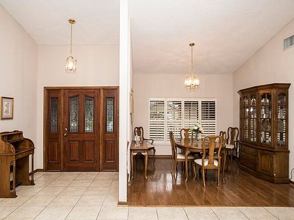 3rd image of 1101 Glen Park Ln