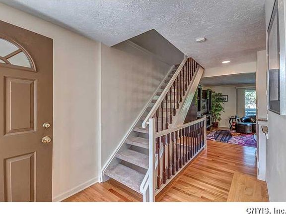 3rd image of 4778 Sabre Ln
