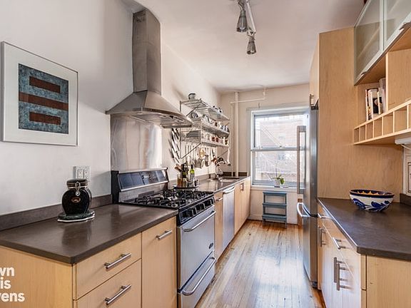 4th image of 504 Grand St APT A62