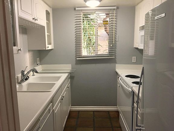 5th image of 7341 E Thornwood Dr