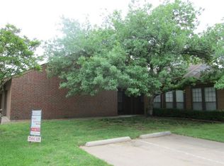 1900 Wilshire Dr, Irving, TX 75061