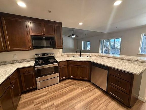 3rd image of 35700 Corinthians Way