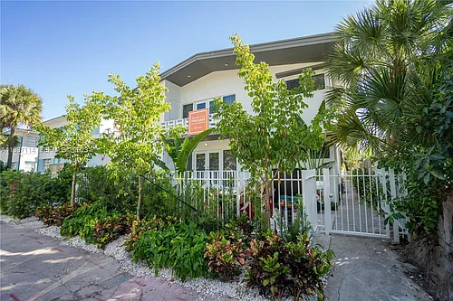 1561 Jefferson Ave #7 Photo 1