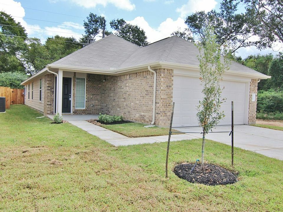 1st image of 5302 Aranas Ln