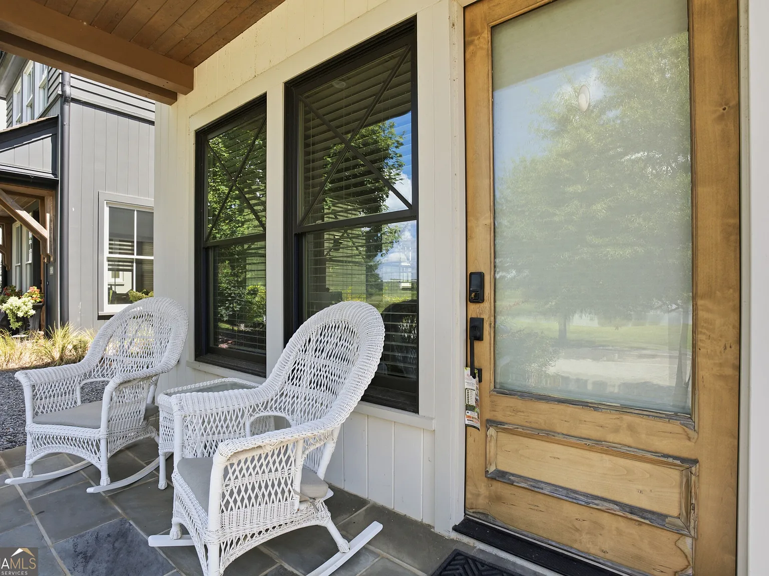 1 bed, 1.0 bath, 900 sqft, $3,950 — Photo 2