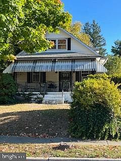 3rd image of 107 E Williams Ave