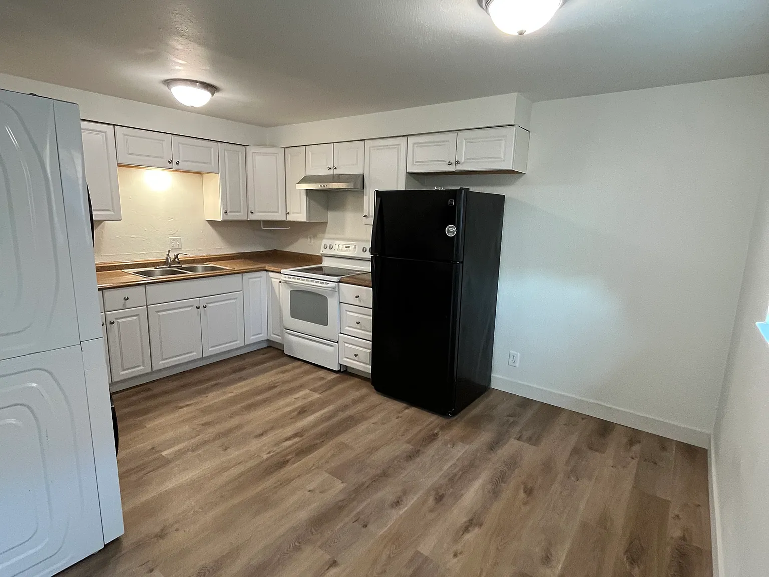2 bed, 850 sqft, $1,550 — Photo 1