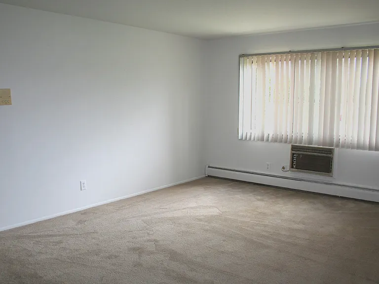 657 Kirts Blvd #206 — Photo 3