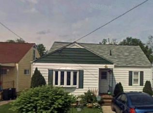 2302 Harrison Ave, Saint Albans, WV 25177