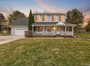 2454 Calvin Ct, Pinckney, MI