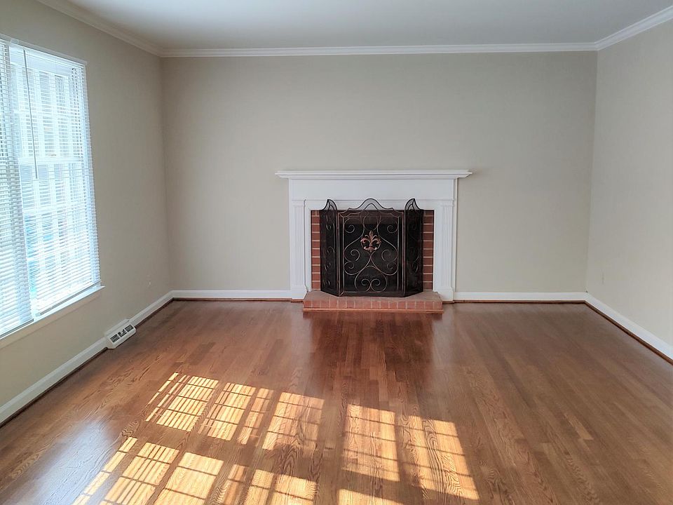 4510 Foxcroft Rd, Greensboro, NC 27410 Zillow