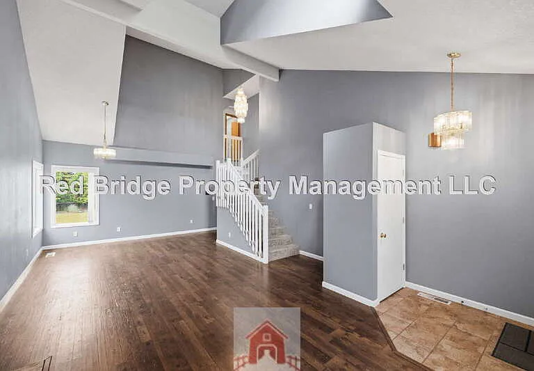 13571 SW Uplands Dr — Photo 6