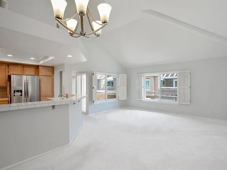Living room, now with new oak hardwood floors