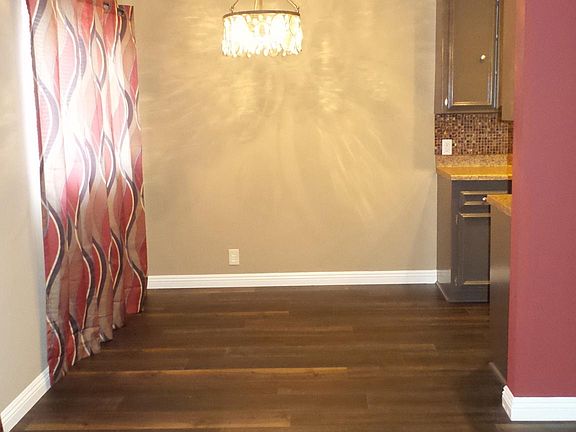 3rd image of 317 Walnut Ave APT 10