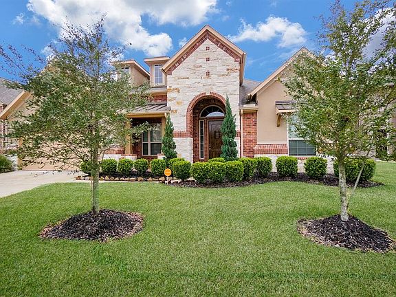 3rd image of 21215 Hawkspur Cir