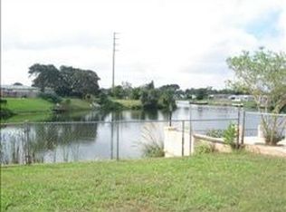 8126 Winthrop Dr, Port Richey, FL 34668