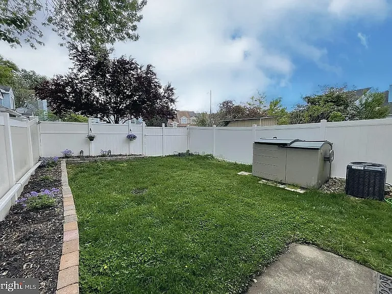 23 Park Side Dr — Photo 23