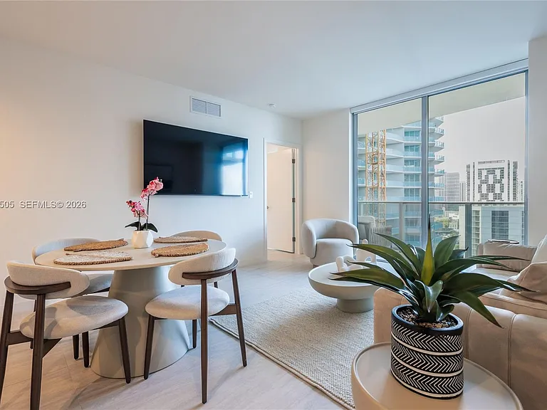 77 SE 5th St #2602 — Photo 9