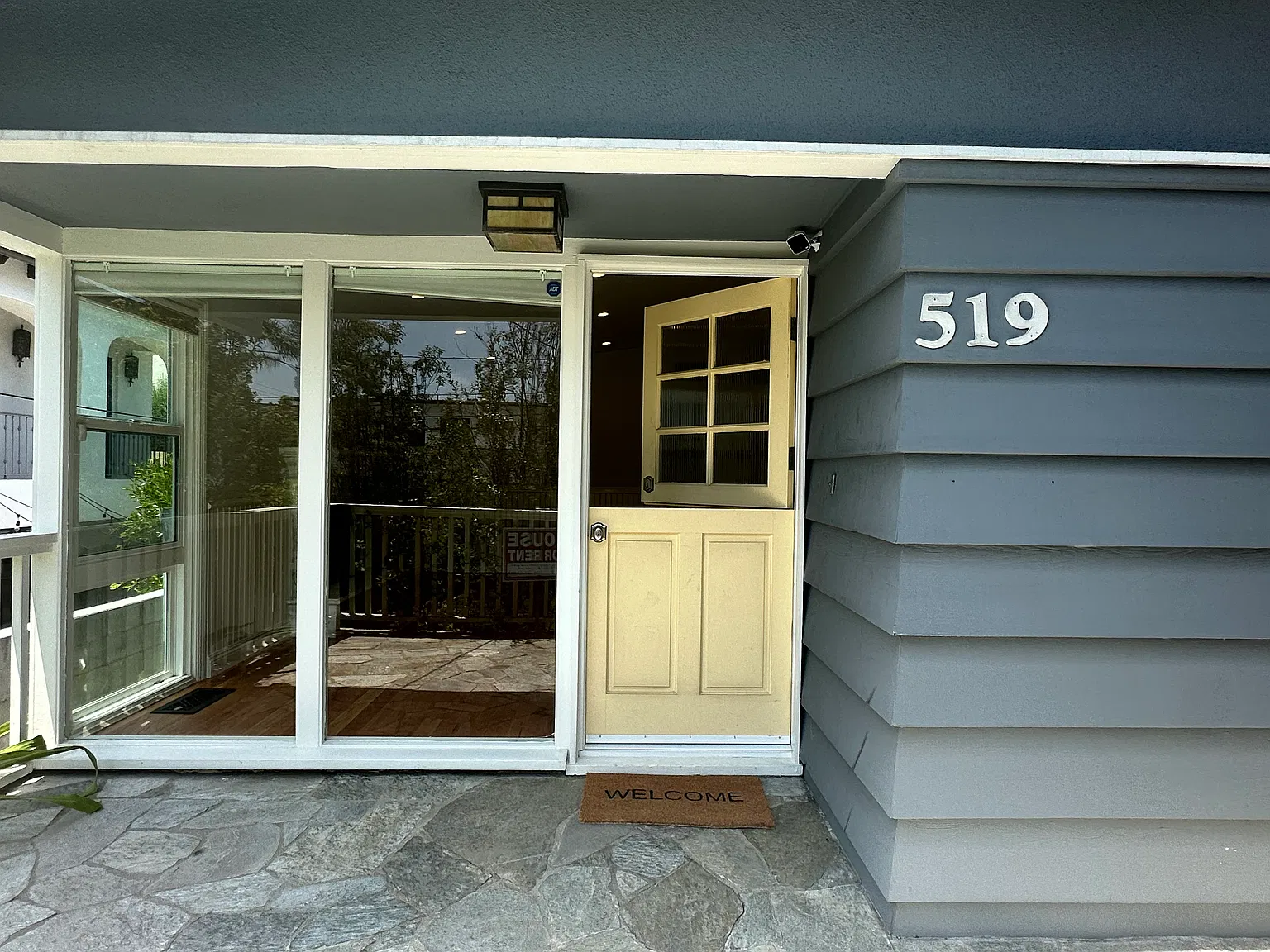 4 bed, 1800 sqft, $11,500 — Photo 1