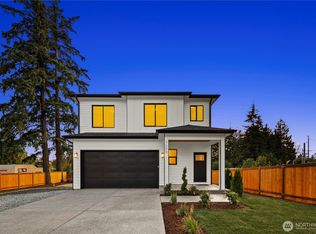 9656 Yakima Ave S, Tacoma, WA