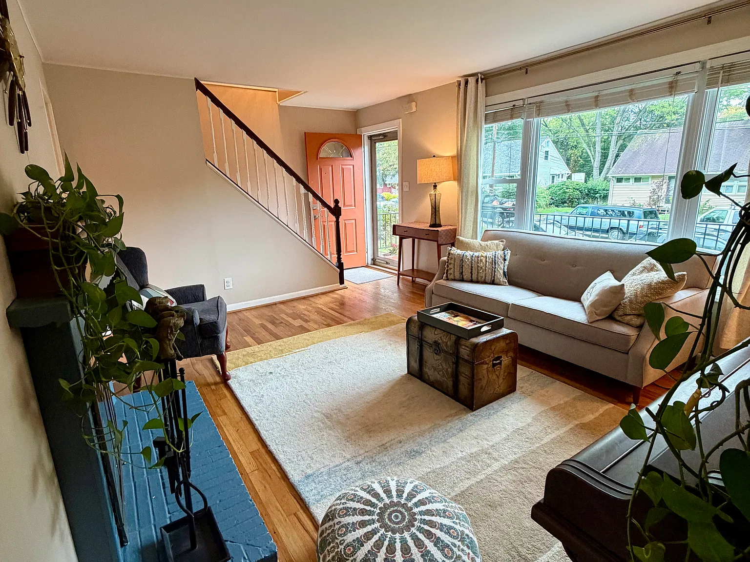 4 bed, 2000 sqft, $3,300 — Photo 4