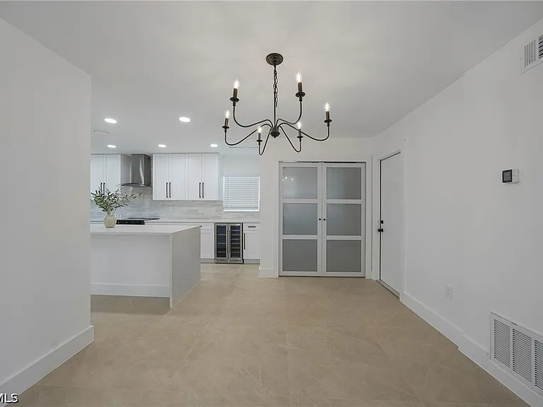 27381 Voyageur Dr — Photo 22