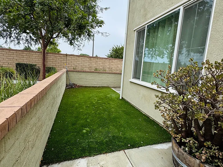 3250 E Yountville Dr #9 — Photo 2
