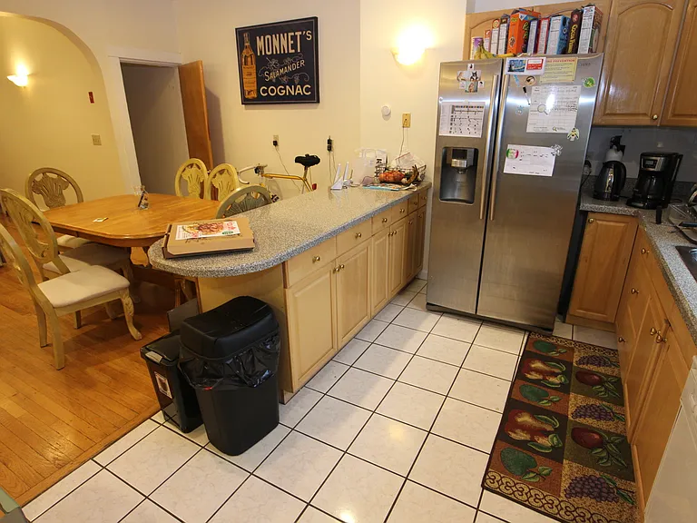 414 Western Ave — Photo 2