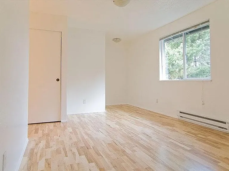 2419-2423 NW Quimby St — Photo 13