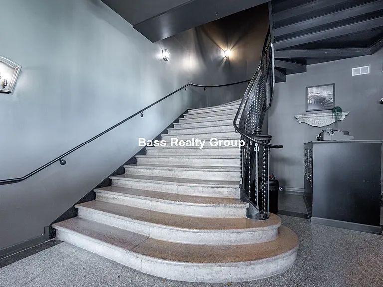 5021 N Kenmore Ave #204 — Photo 19