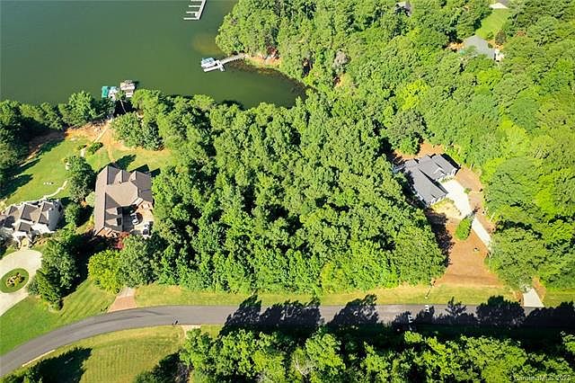 1st image of 179 Mallard Dr #53
