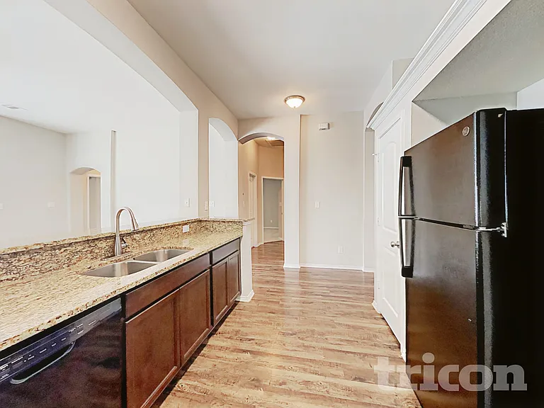 1058 Pleasant Bnd — Photo 6