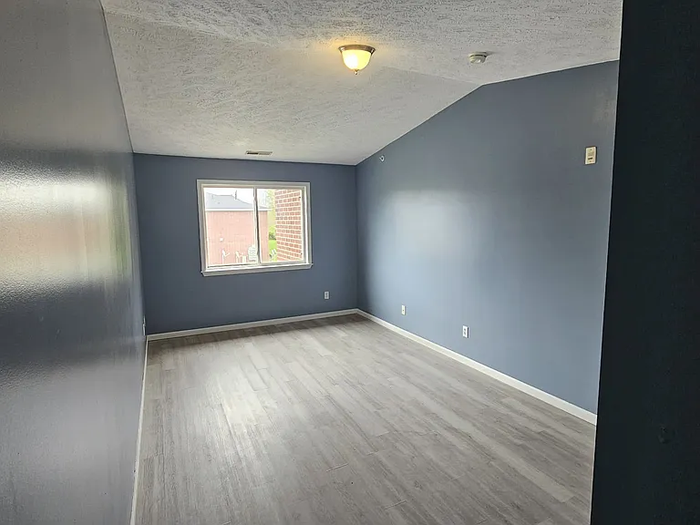 811 Carom Cir — Photo 4