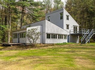 107 Amherst Rd, Pelham, MA 01002
