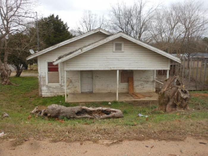1st image of 265 Mill St